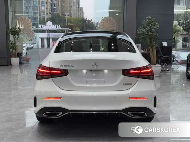 Mercedes-Benz Class A 2021 Белый из Китая