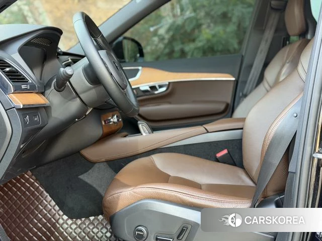 Volvo XC90 2020 Черный из Китая