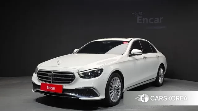 Mercedes-Benz E-Class W213 2022 Белый из Кореи