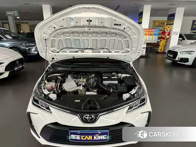 Toyota Corolla 2024 Белый из Китая