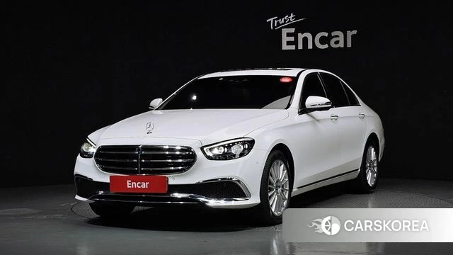 Mercedes-Benz E-Class W213 2022 Белый из Кореи