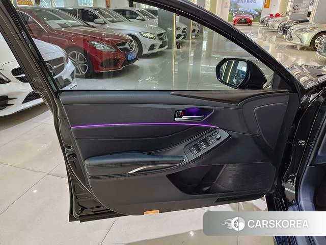 Toyota Asian dragon 2021 Черный из Китая