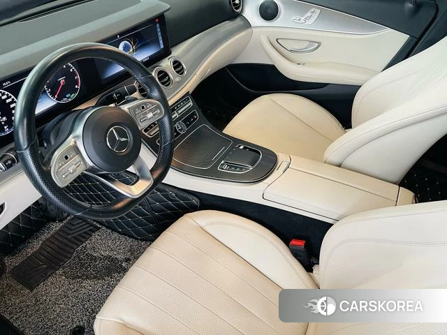 Mercedes-Benz E-class (imported) 2020 Темно-серый из Китая