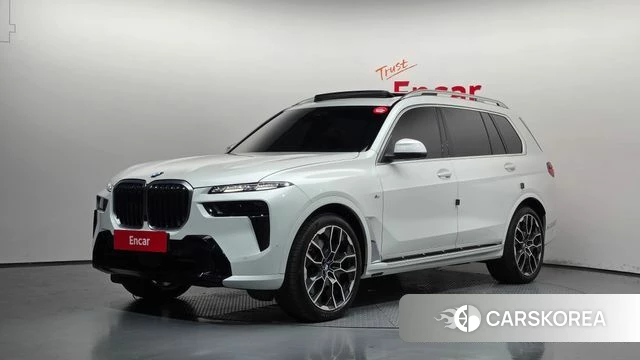 BMW X7 (G07) 2025 Белый из Кореи