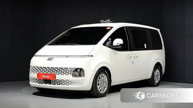Hyundai Staria 2023 Белый из Кореи