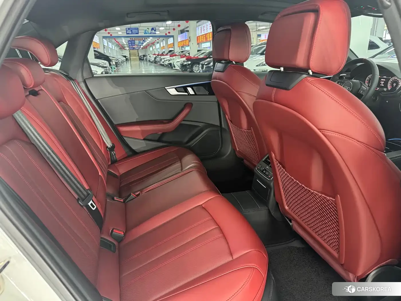 Audi A4L 2025 Белый из Китая
