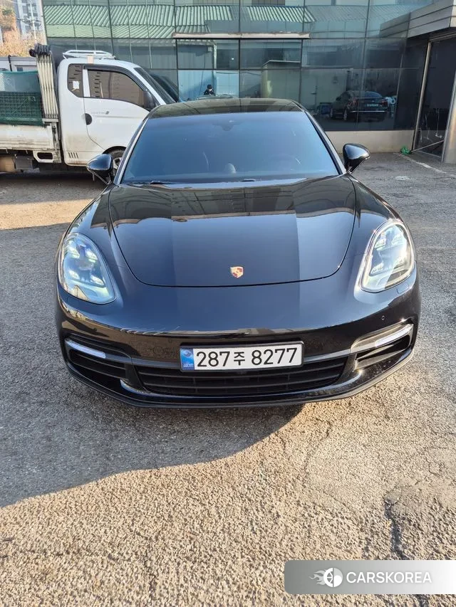 Porsche Panamera (971) 2018 Черный из Кореи