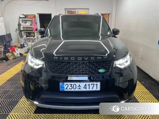 Land Rover Discovery 5 2018 Черный из Кореи