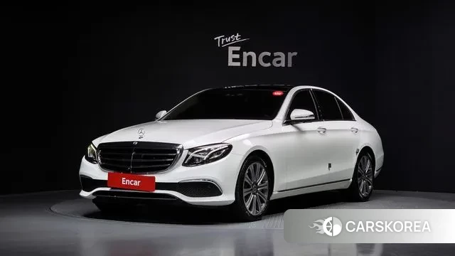 Mercedes-Benz E-Class W213 2019 Белый из Кореи