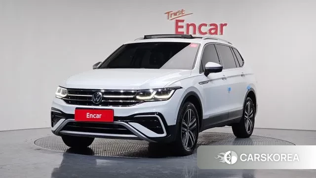 Volkswagen Tiguan Allspace 2023 Белый из Кореи