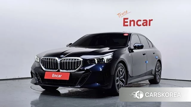 BMW 5 Series (G60) 2025 Черный из Кореи