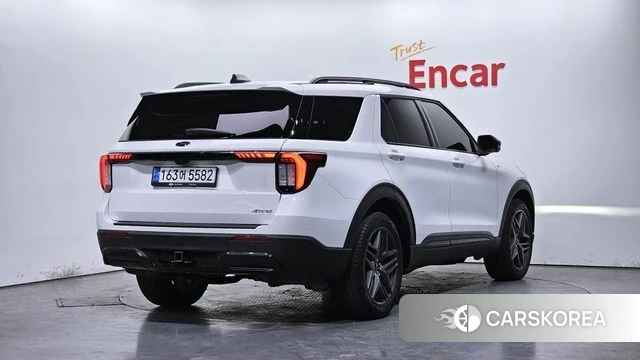 Ford Explorer 6th Generation 2024 Белый из Кореи
