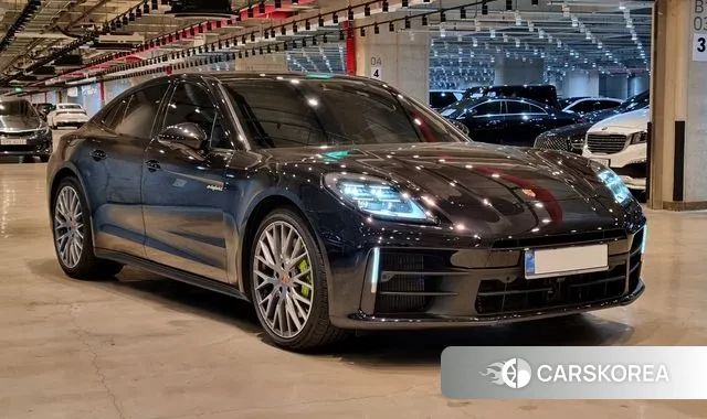 Porsche Panamera (972) 2025 Черный из Кореи