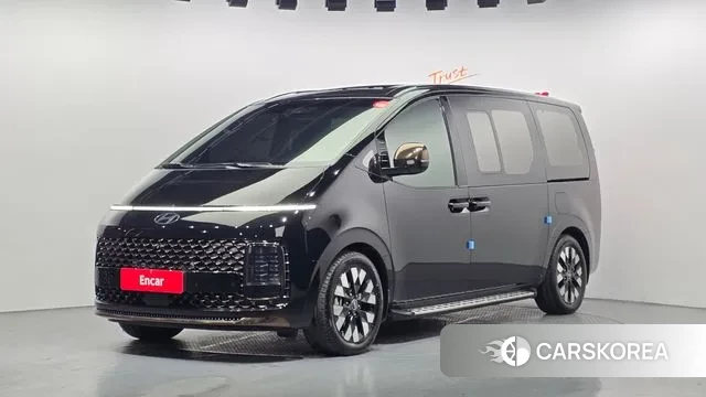 Hyundai Staria 2025 Черный из Кореи