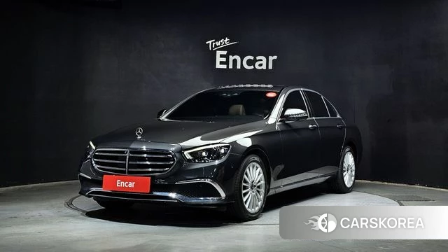 Mercedes-Benz E-Class W213 2021 Серый из Кореи