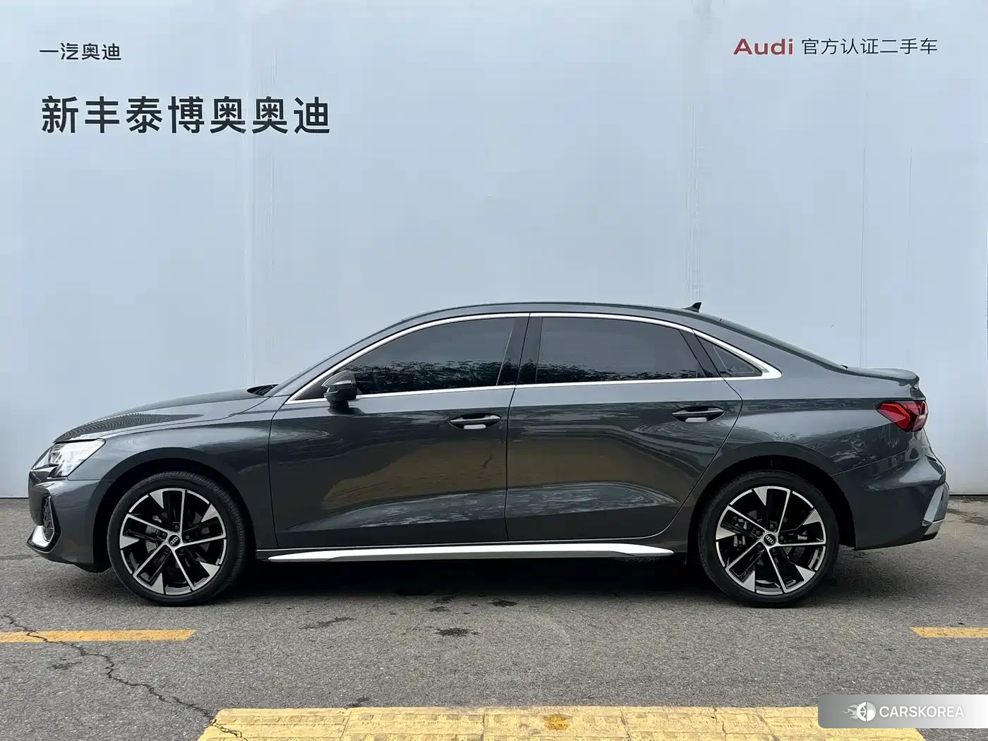 Audi A3 2025 Silver/gray из Китая