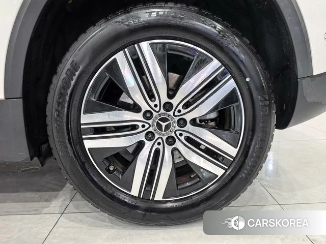 Mercedes-Benz EQA 2023 Белый из Китая