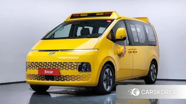 Hyundai Staria 2023 Желтый из Кореи