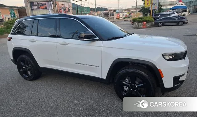 Jeep Grand Cherokee (WL) 2023 Белый из Кореи