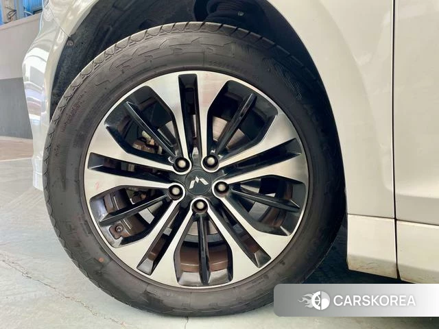 Wuling Automobile Capgemini Victory 2021 Белый из Китая