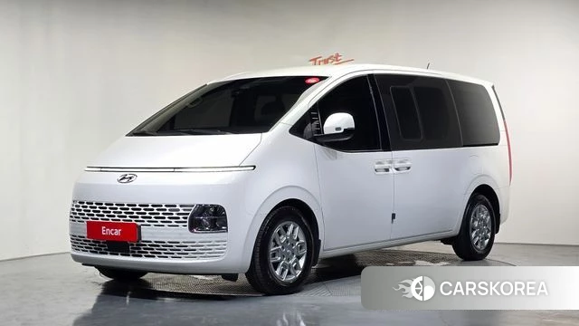 Hyundai Staria 2022 Белый из Кореи