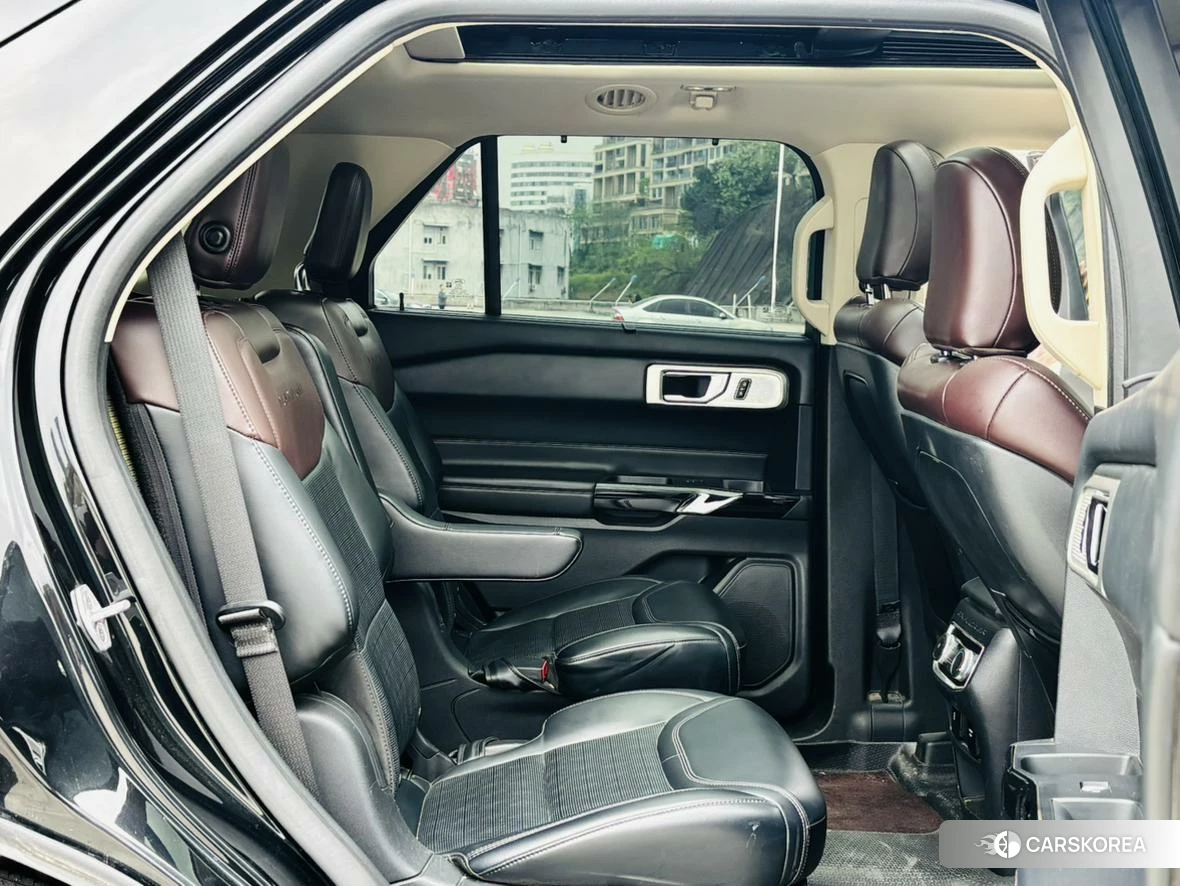 Ford Explorer 2020 Черный из Китая