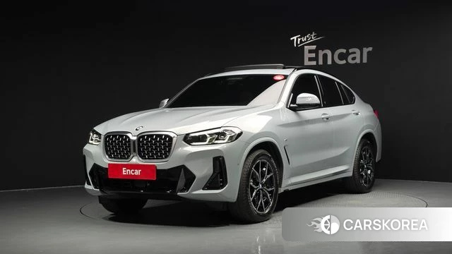 BMW X4 (G02) 2023 Светло-серебряный цвет из Кореи