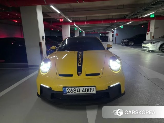 Porsche 911(992) 2022 Желтый из Кореи
