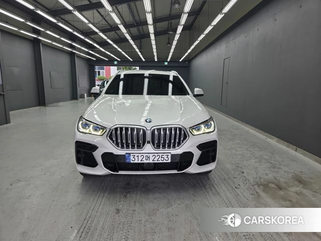 BMW X6 (G06) 2022 Белый из Кореи