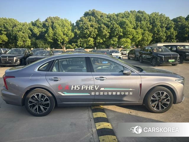 Red flag H5 PHEV 2025 Серебристо-серый из Китая