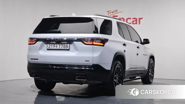 Chevrolet (GM Daewoo) Traverse 2020 Белый из Кореи