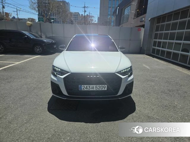 Audi S8 (D5) 2023 Белый из Кореи