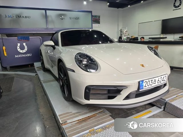 Porsche 911(992) 2023 Серебряный из Кореи