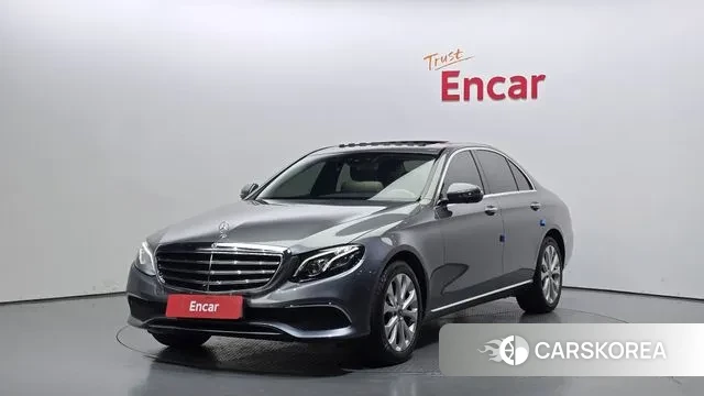 Mercedes-Benz E-Class W213 2018 Серый из Кореи