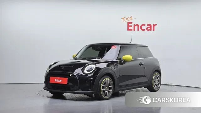 Mini Cooper Electric 2022 Черный из Кореи
