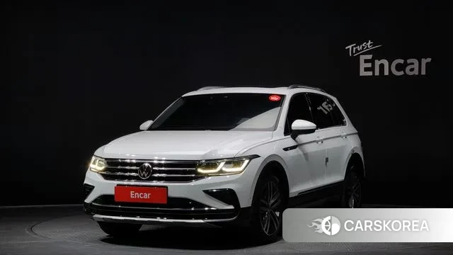 Volkswagen Tiguan second Generation 2021 Белый из Кореи