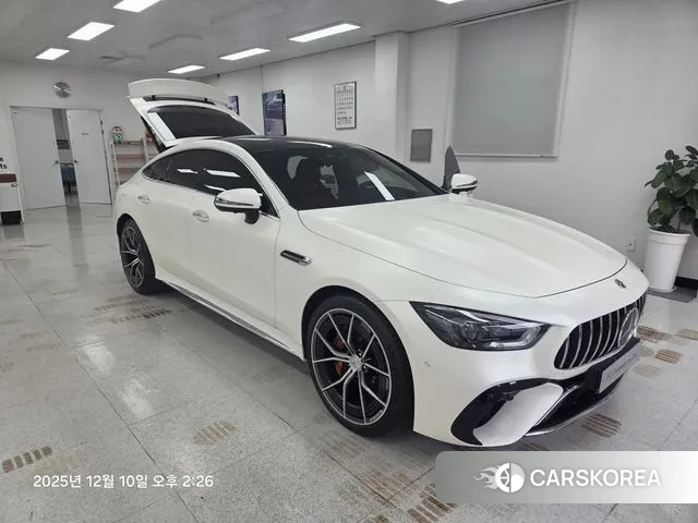 Mercedes-Benz AMG GT 2023 Жемчужный цвет из Кореи