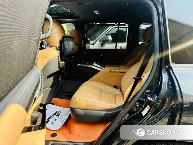 Lexus LX 2024 Черный из Китая