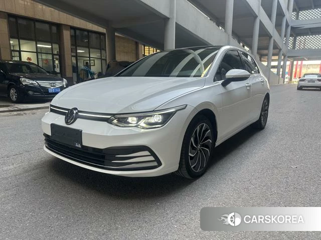 Volkswagen Golf 2022 Белый из Китая