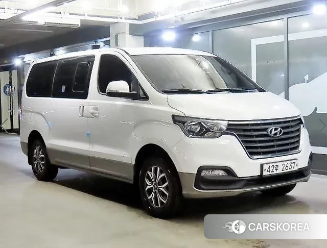 Hyundai The New Grand Starex 2018 Белый из Кореи