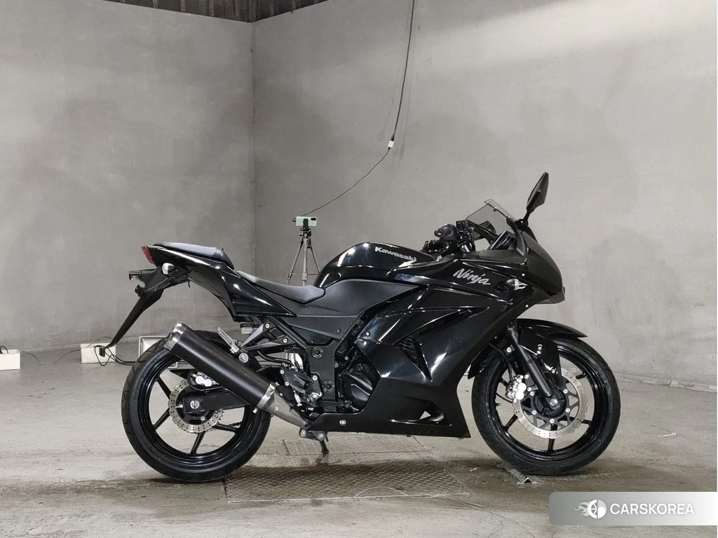 Проданный Kawasaki NINJA 250R id 4147243 из Японии