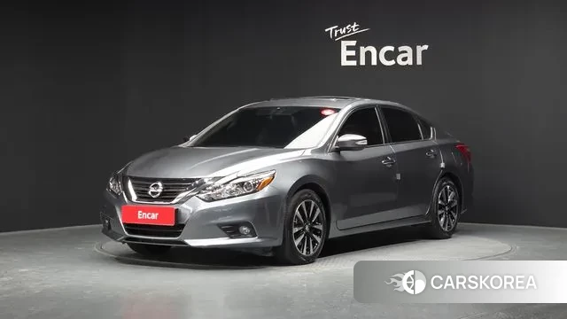 Nissan Altima 2018 Серый из Кореи