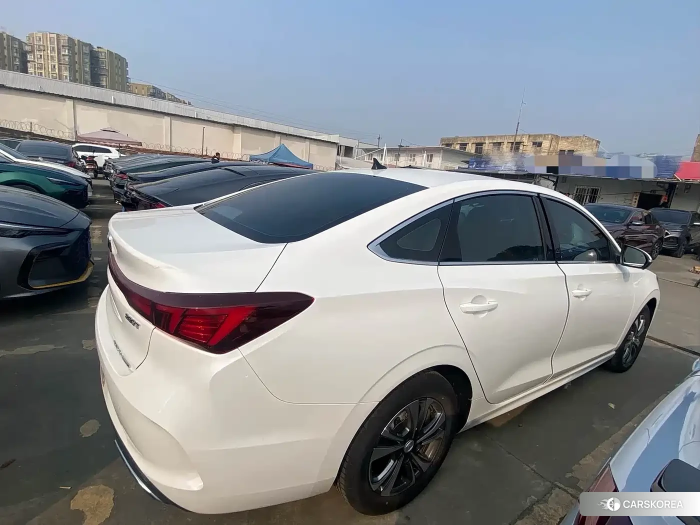 Chang'an Yidong 2023 Белый из Китая