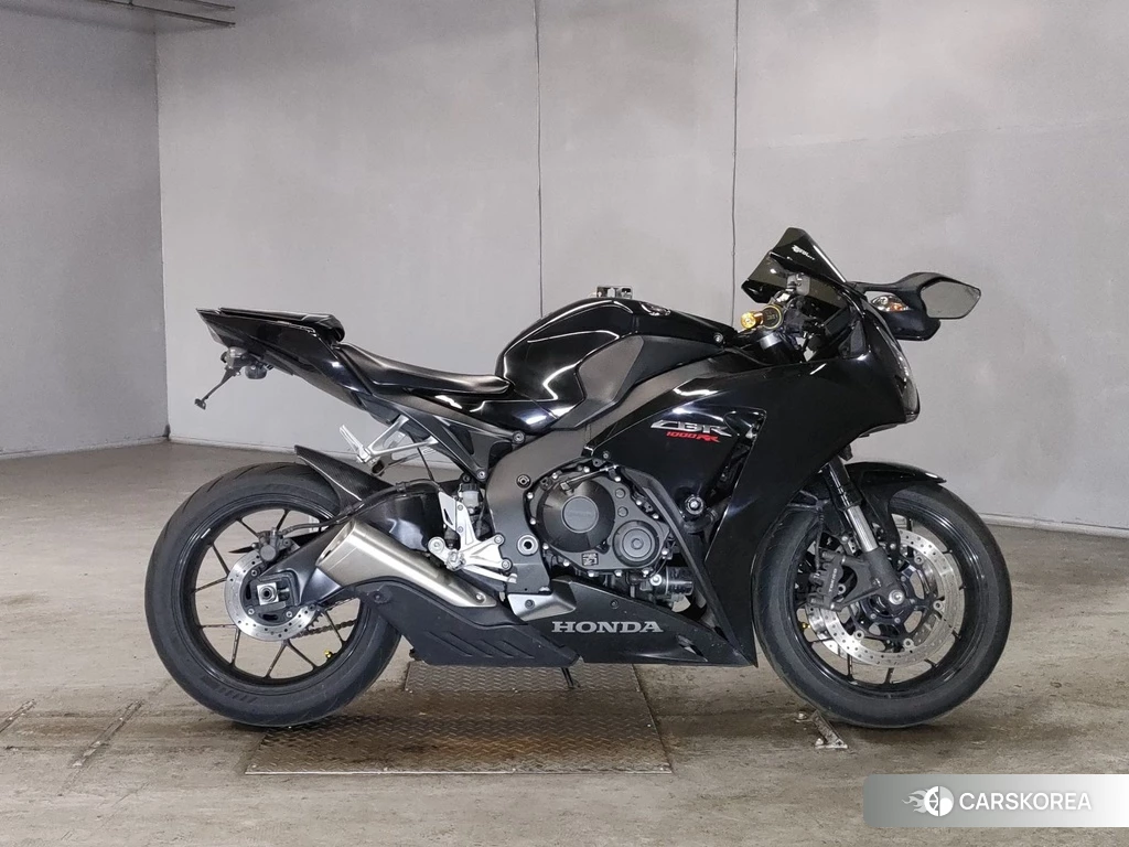 Проданный Honda CBR1000RR 2014 из Японии, фото 2