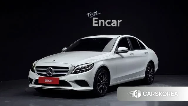 Mercedes-Benz C-Class W205 2019 Белый из Кореи