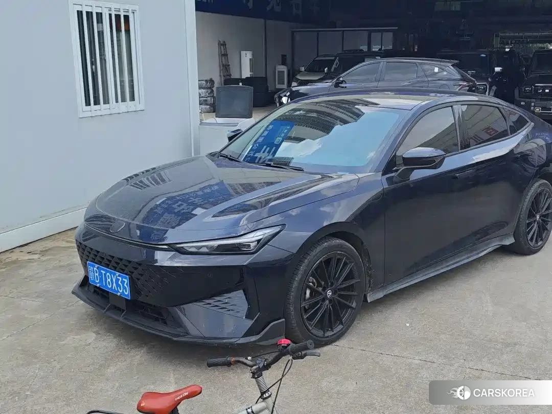Chang'an UNI-V 2024 Черный из Китая