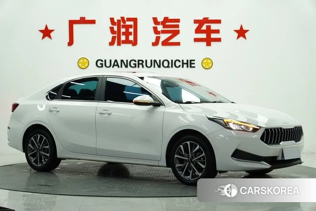 Kia K3 2021 Белый из Китая