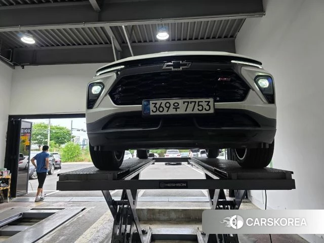 Chevrolet (GM Daewoo) The New Trail Blazer 2025 Белый из Кореи