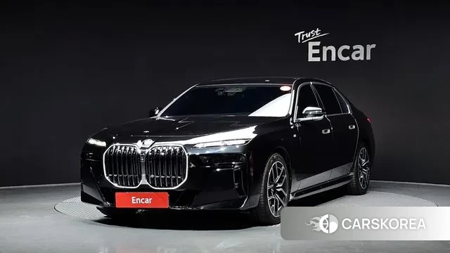 BMW 7 Series (G70) 2023 Черный из Кореи