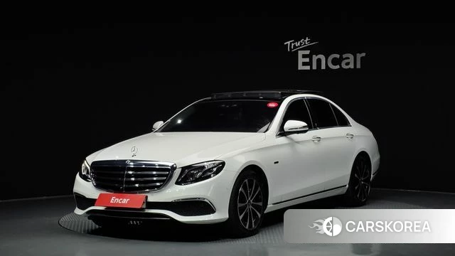 Mercedes-Benz E-Class W213 2019 Белый из Кореи